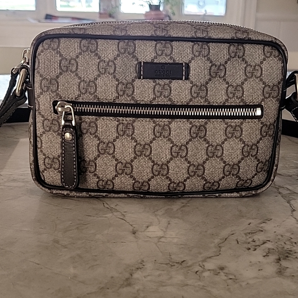 Gucci GG Crossbody Bag 201447 